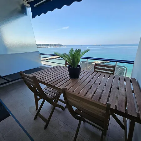 Centre Juan Les Pins Colombier 2p