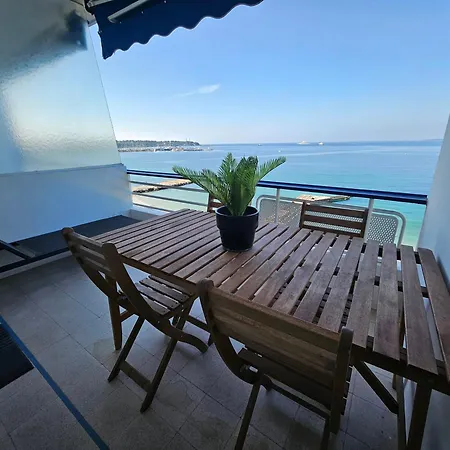 Centre Juan Les Pins Colombier 2p Apartment
